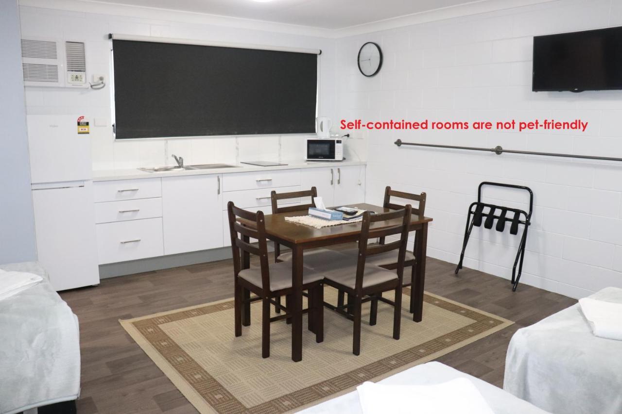 Spanish Lace Motor Inn Townsville Buitenkant foto