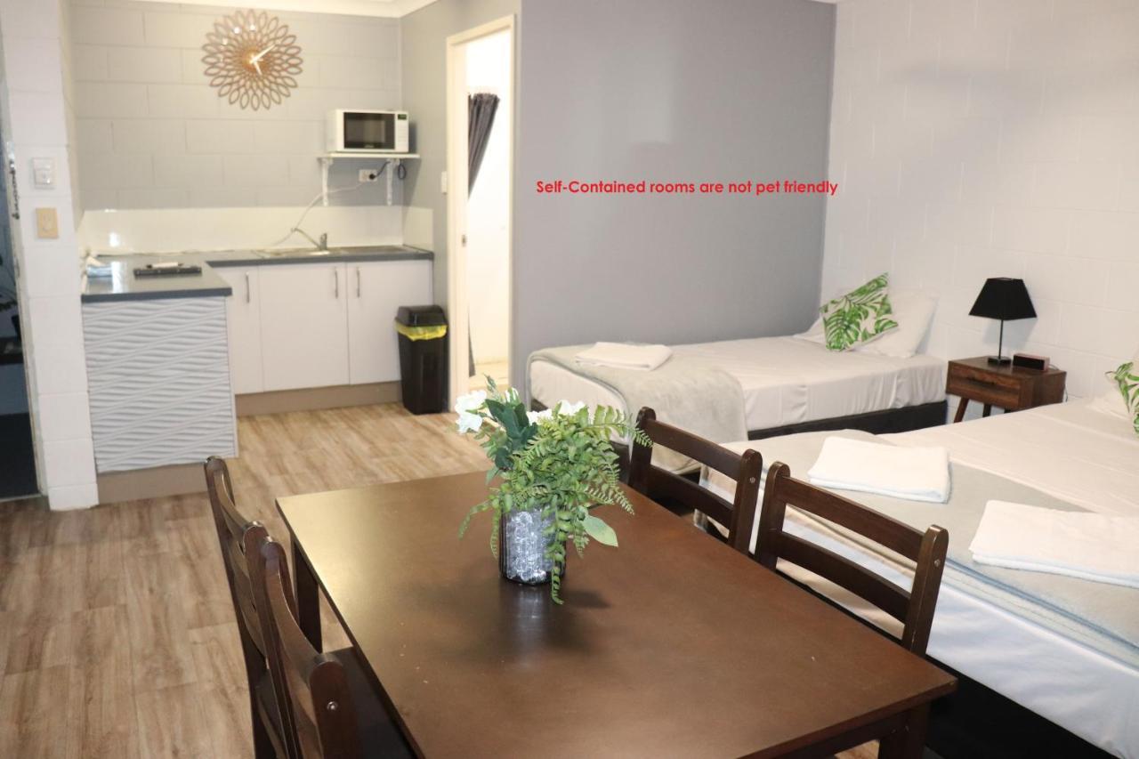 Spanish Lace Motor Inn Townsville Buitenkant foto