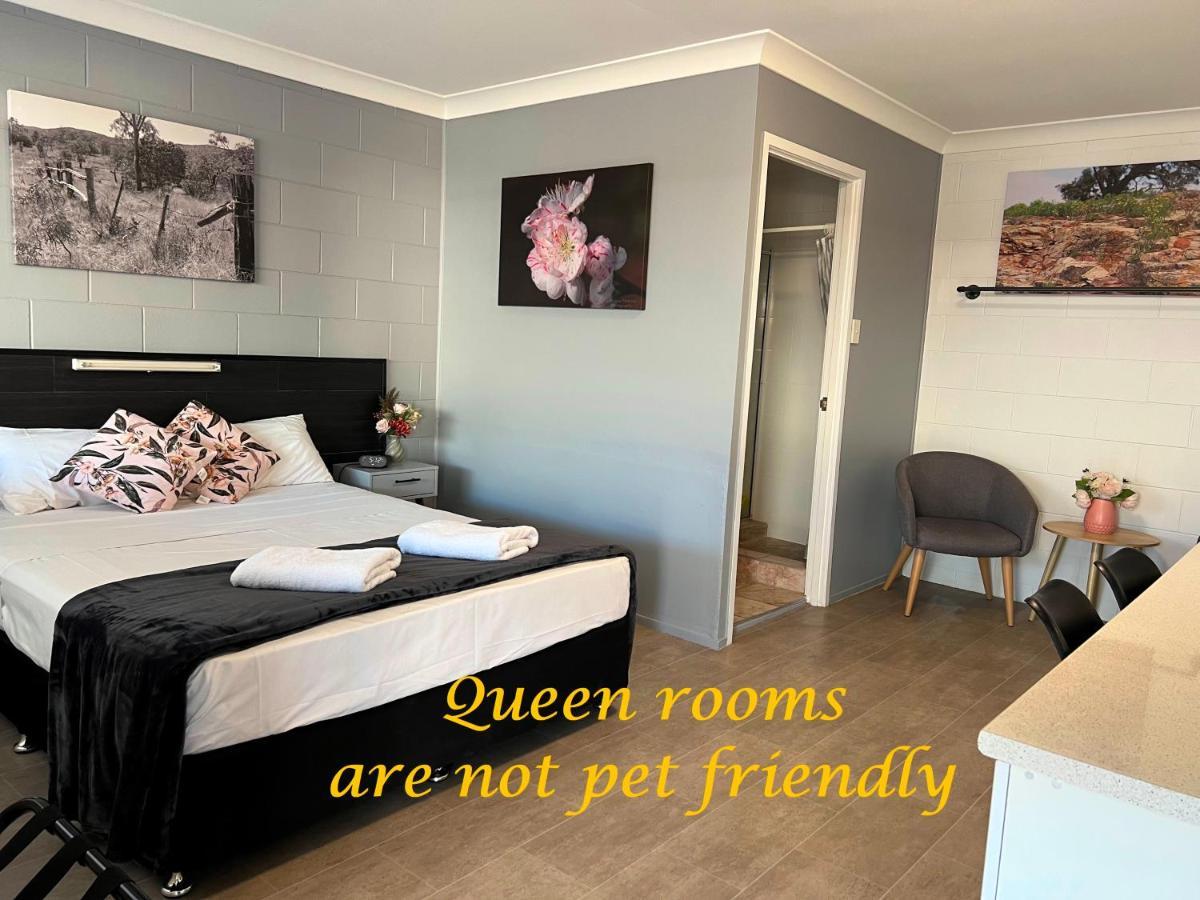 Spanish Lace Motor Inn Townsville Buitenkant foto