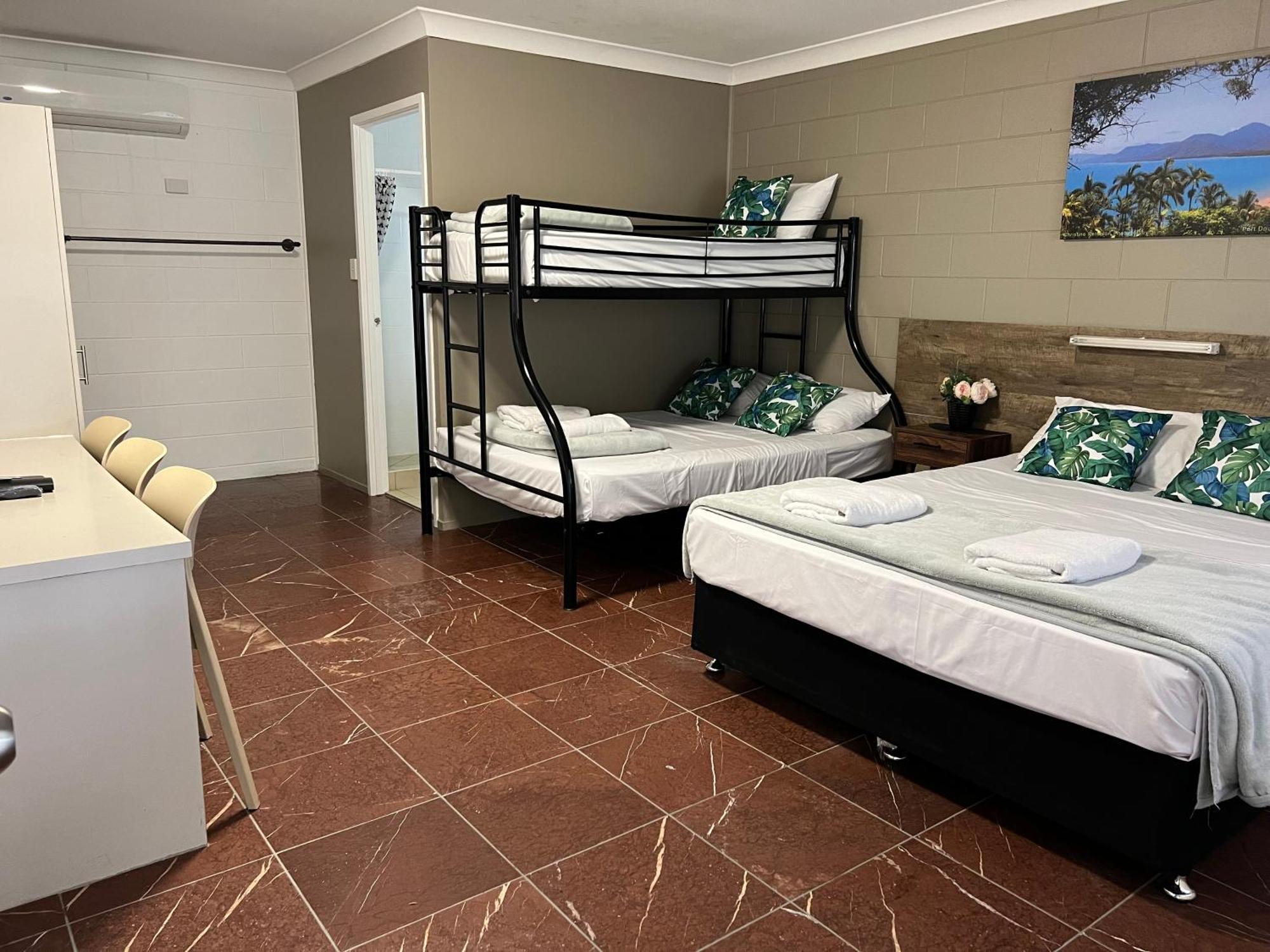Spanish Lace Motor Inn Townsville Buitenkant foto