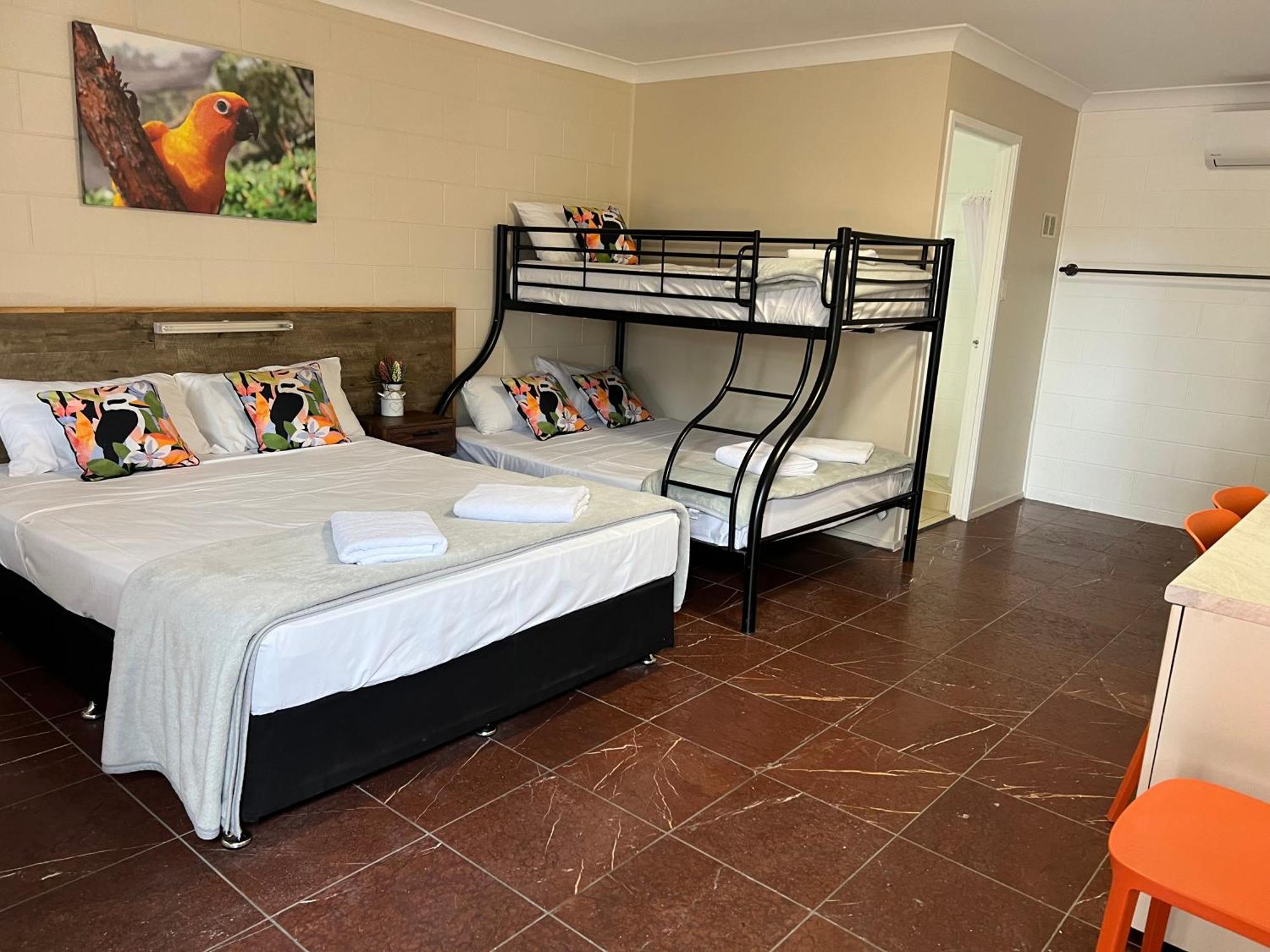 Spanish Lace Motor Inn Townsville Buitenkant foto
