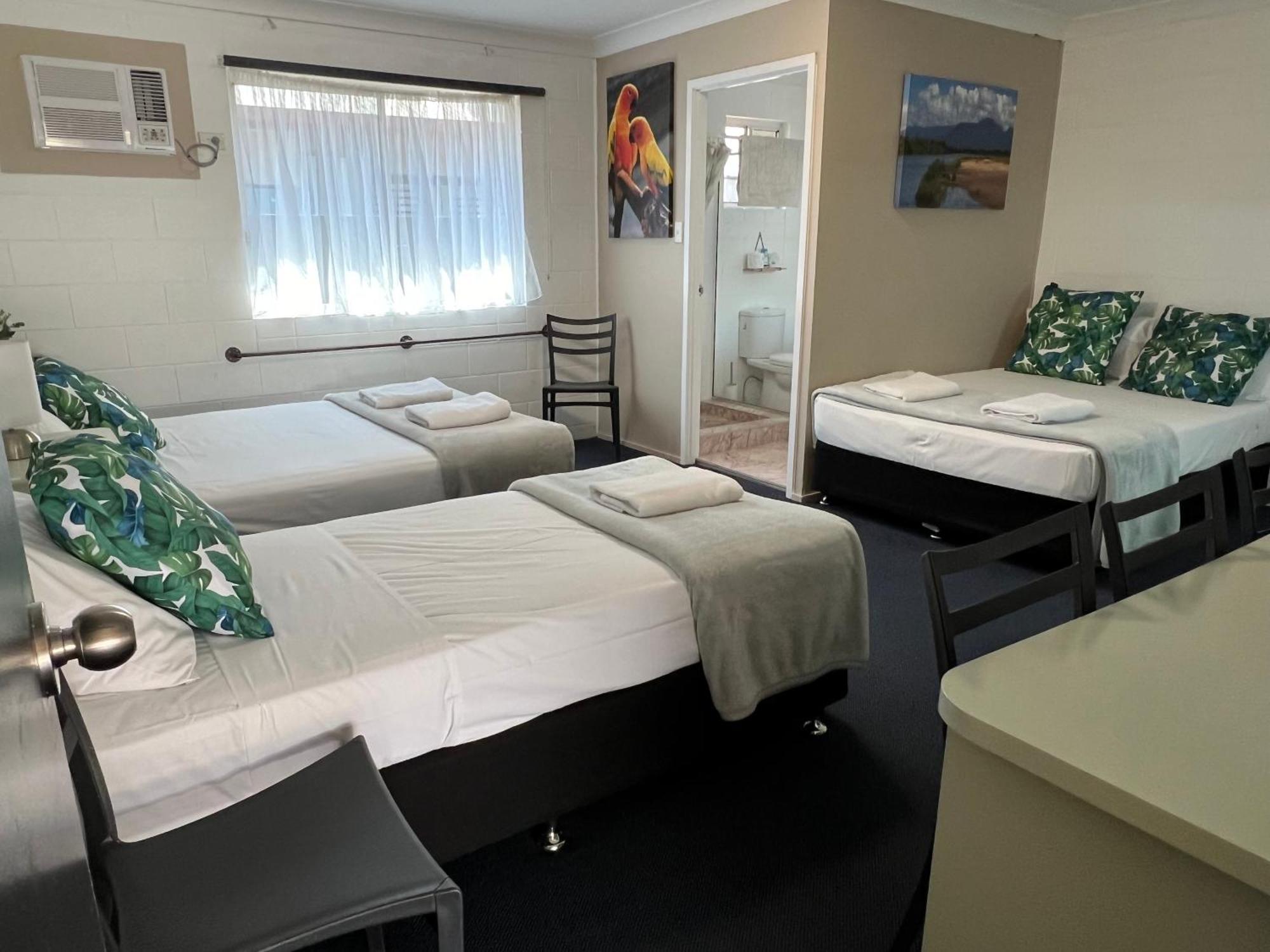Spanish Lace Motor Inn Townsville Buitenkant foto