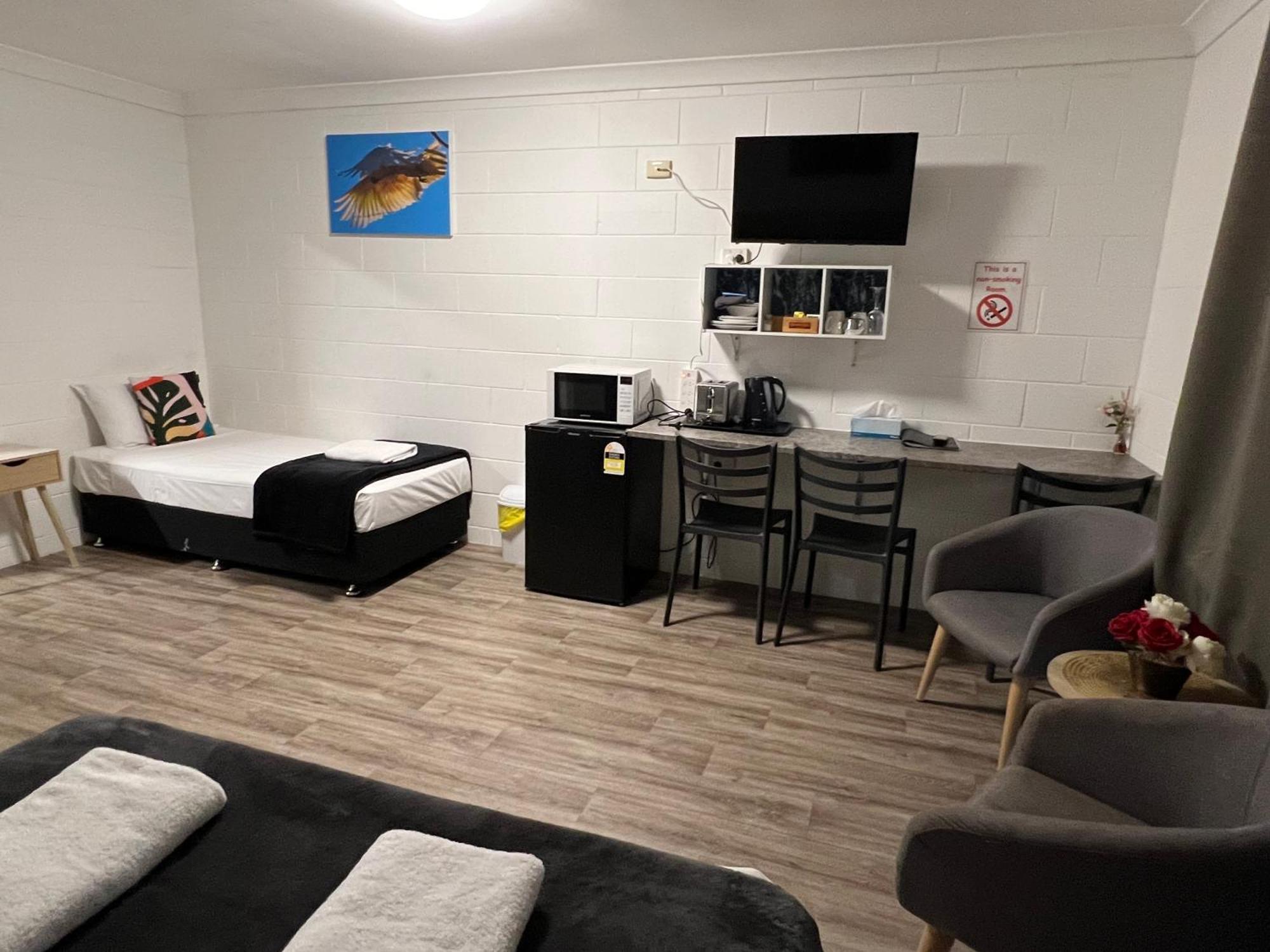 Spanish Lace Motor Inn Townsville Buitenkant foto