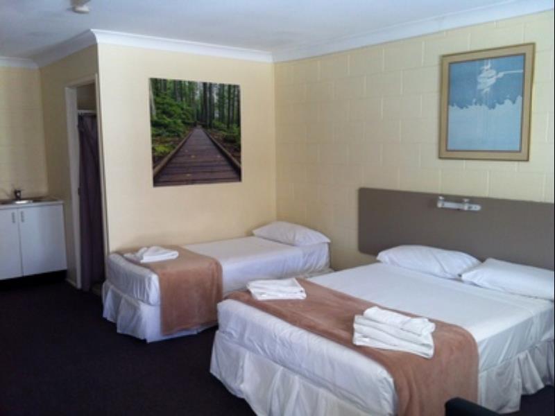 Spanish Lace Motor Inn Townsville Buitenkant foto