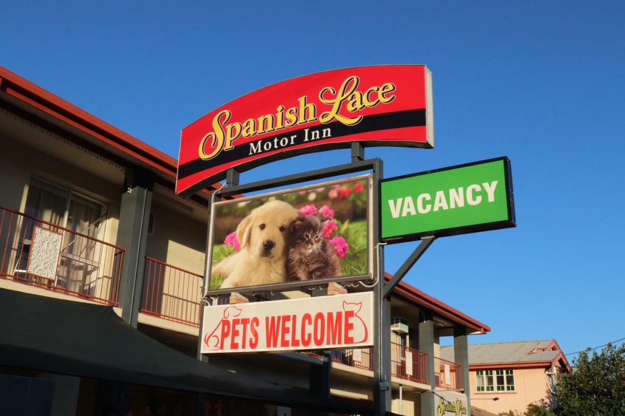 Spanish Lace Motor Inn Townsville Buitenkant foto